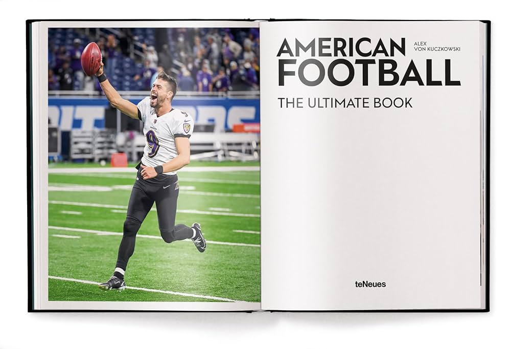 Football - The Ultimate Book (Ultimate Books): von